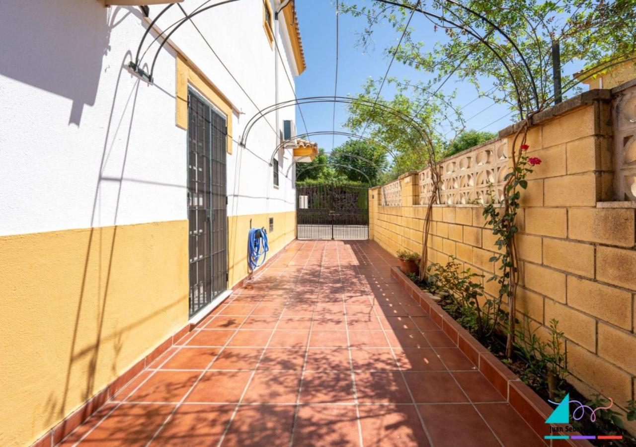 Casa Juan Sebastian Elcano Gelves Exterior foto